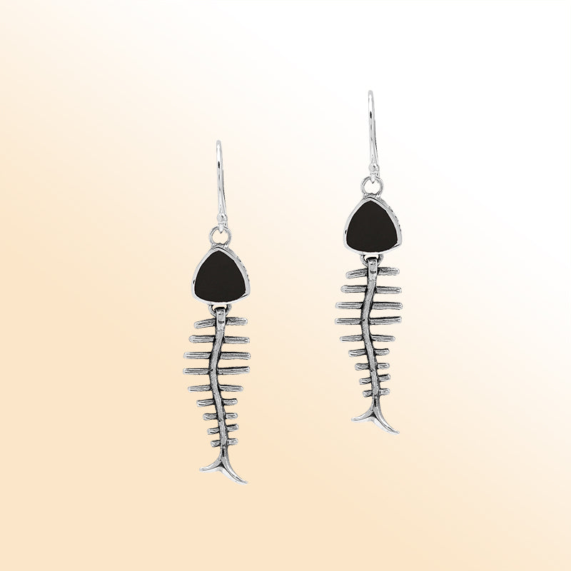 Elegant Black Shell silver earrings with fishbone design