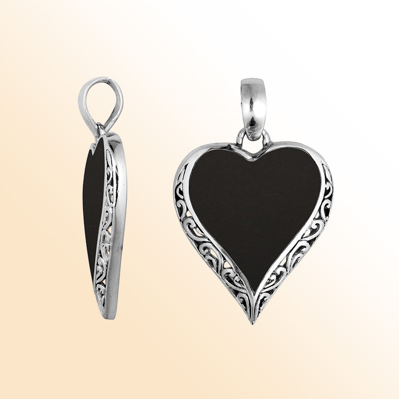 925 Sterling Silver Artistic Heart Pendant Featuring Black Shell