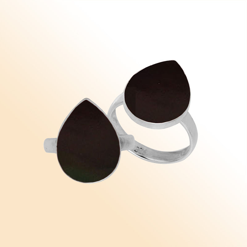 Handcrafted Sterling Silver pear shape ring with Black Shell and Balinese polished design