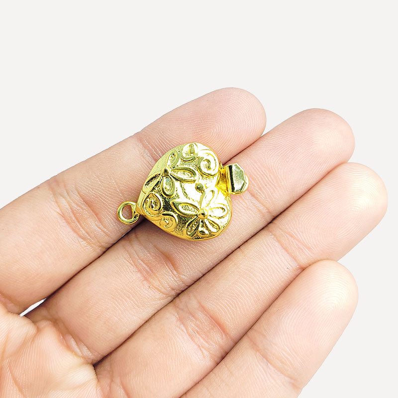Heart floral jewelry clasp crafted with 18K Gold Overlay Over Copper, handcrafted decorative closure from India.