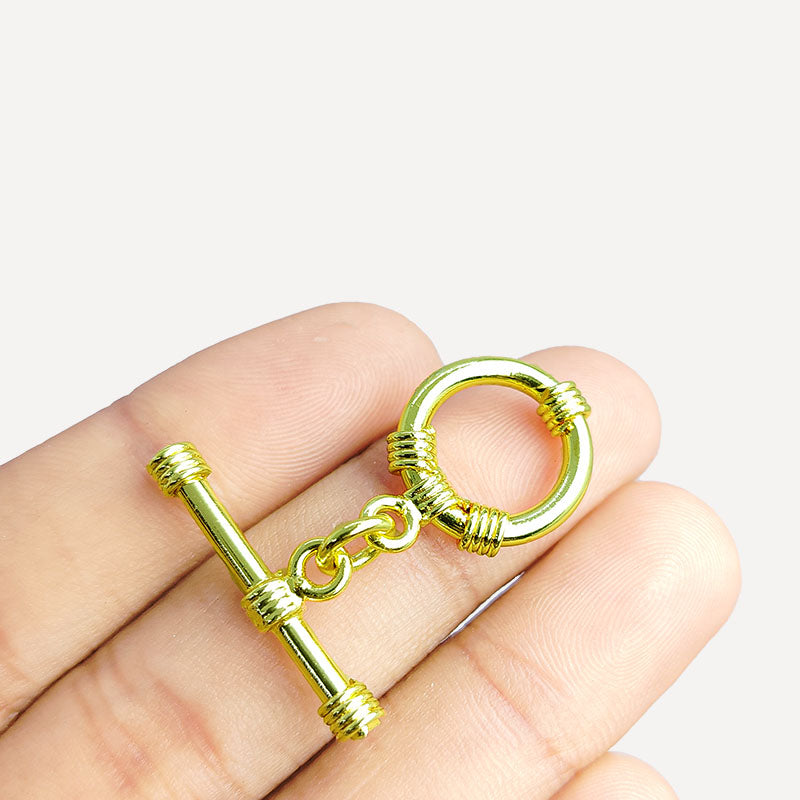 Handmade 18K gold overlay toggle clasp with polished circular ring and rope wrap accents, crafted in India for bracelets and necklaces