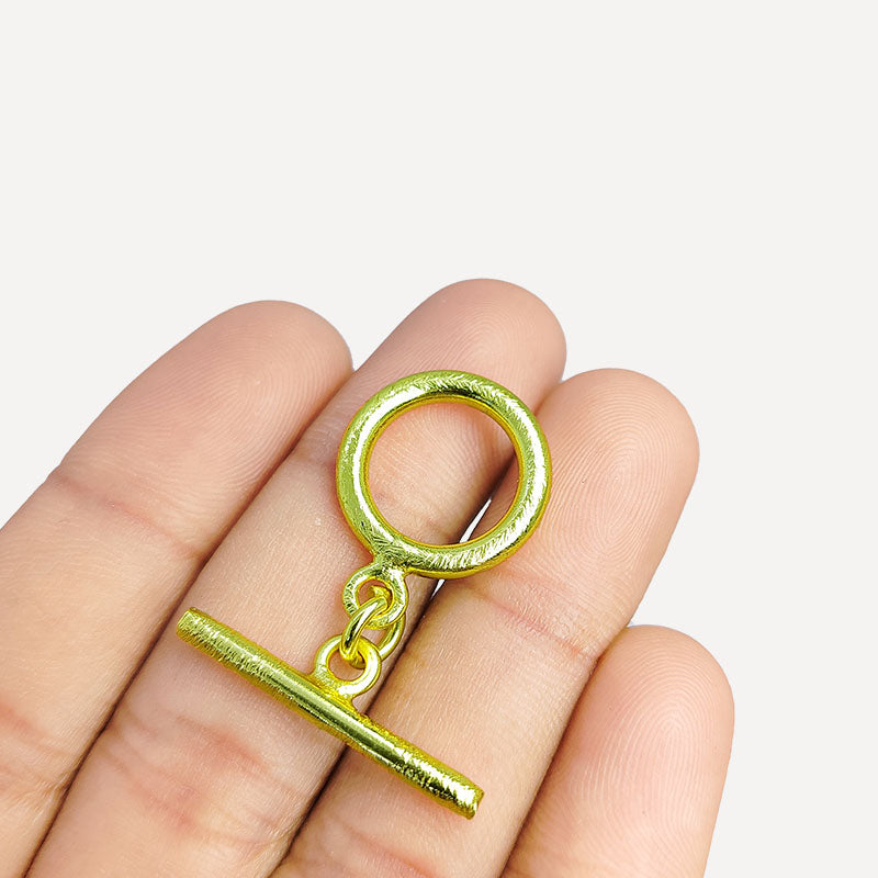 Handmade 18K Gold Overlay Textured Round Toggle Clasp with golden finish for necklaces and bracelets