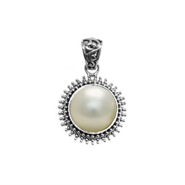 AP-7027-PE Sterling Silver Beautiful Design Round Pendant With Mabe Pearl Jewelry Bali Designs Inc