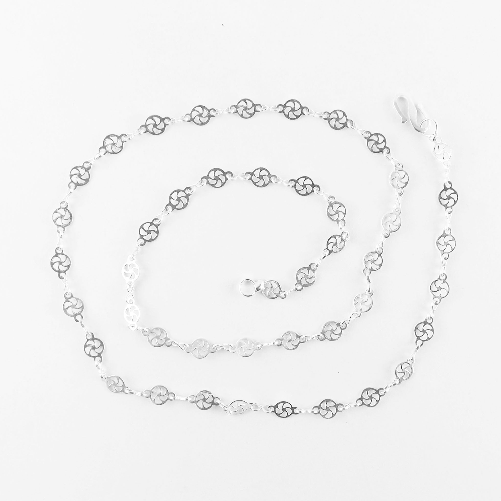 Silver Overlay Over Copper circular link necklace chain sold as per foot, ideal for creating custom necklaces and elegant everyday jewelry designs