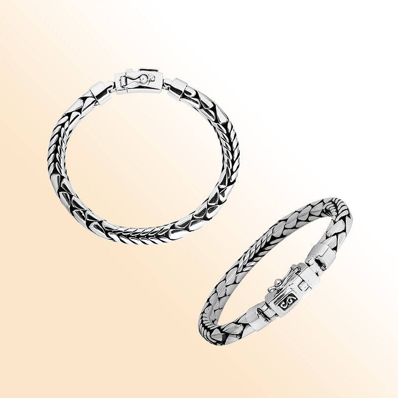 Sterling silver 6 mm handcrafted Bali chain bracelet with oxidized polish for men and women.