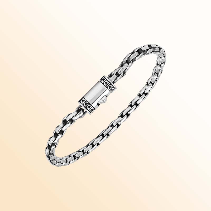 Handcrafted Sterling Silver Heritage Oval Link Bracelet With Polished Links, Oxidized Accents And Decorative Artisan Box Clasp