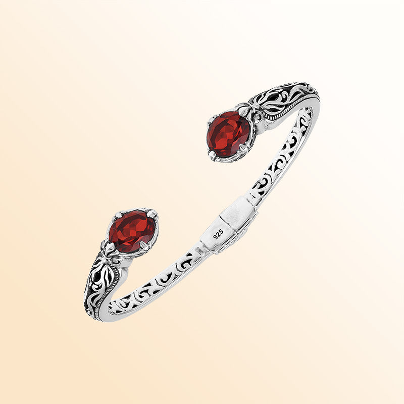 Vintage sterling silver Garnet Quartz cuff bracelet with handcrafted Balinese detailing