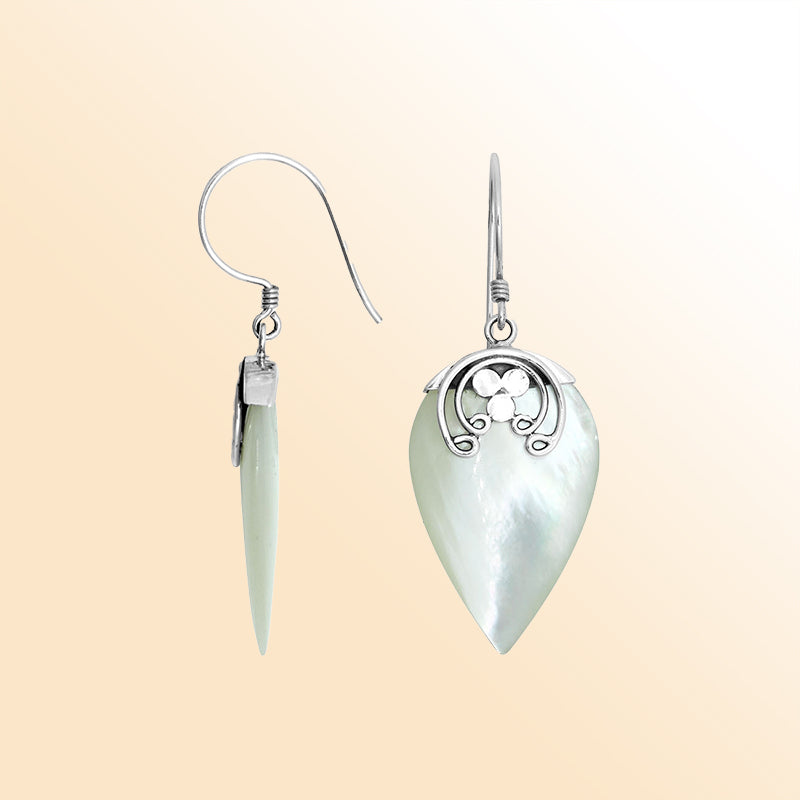 AE-1118-MOP Sterling Silver Fancy Shape Earring With Mother Of Pearl Jewelry Bali Designs Inc 