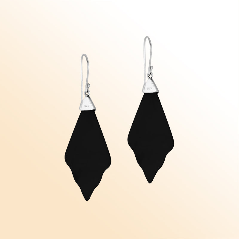 Black Shell Artistic Petal Fan Earrings
