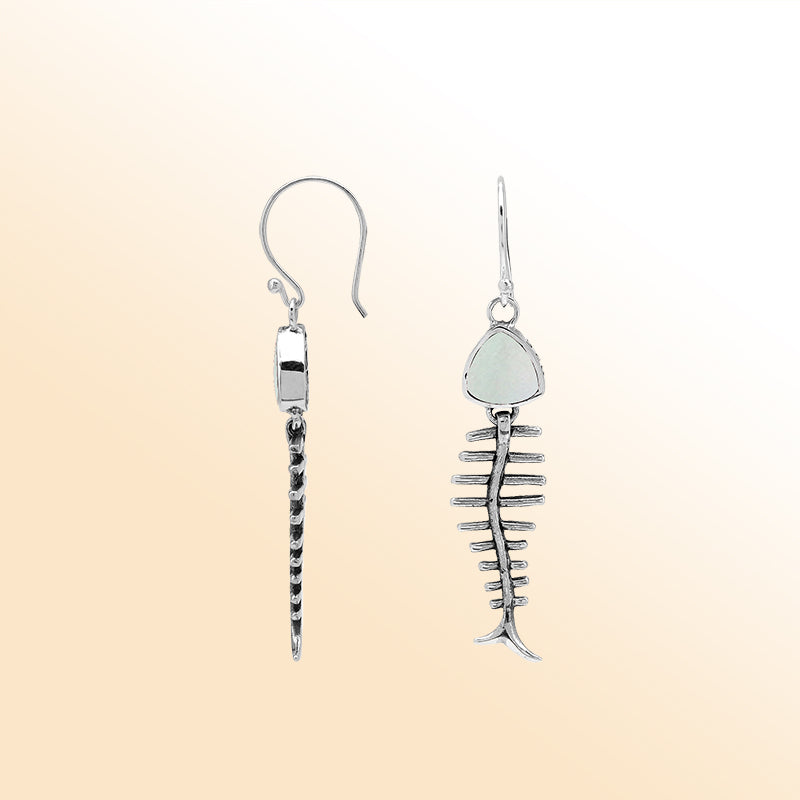 Elegant Mother Of Pearl silver earrings with fishbone design