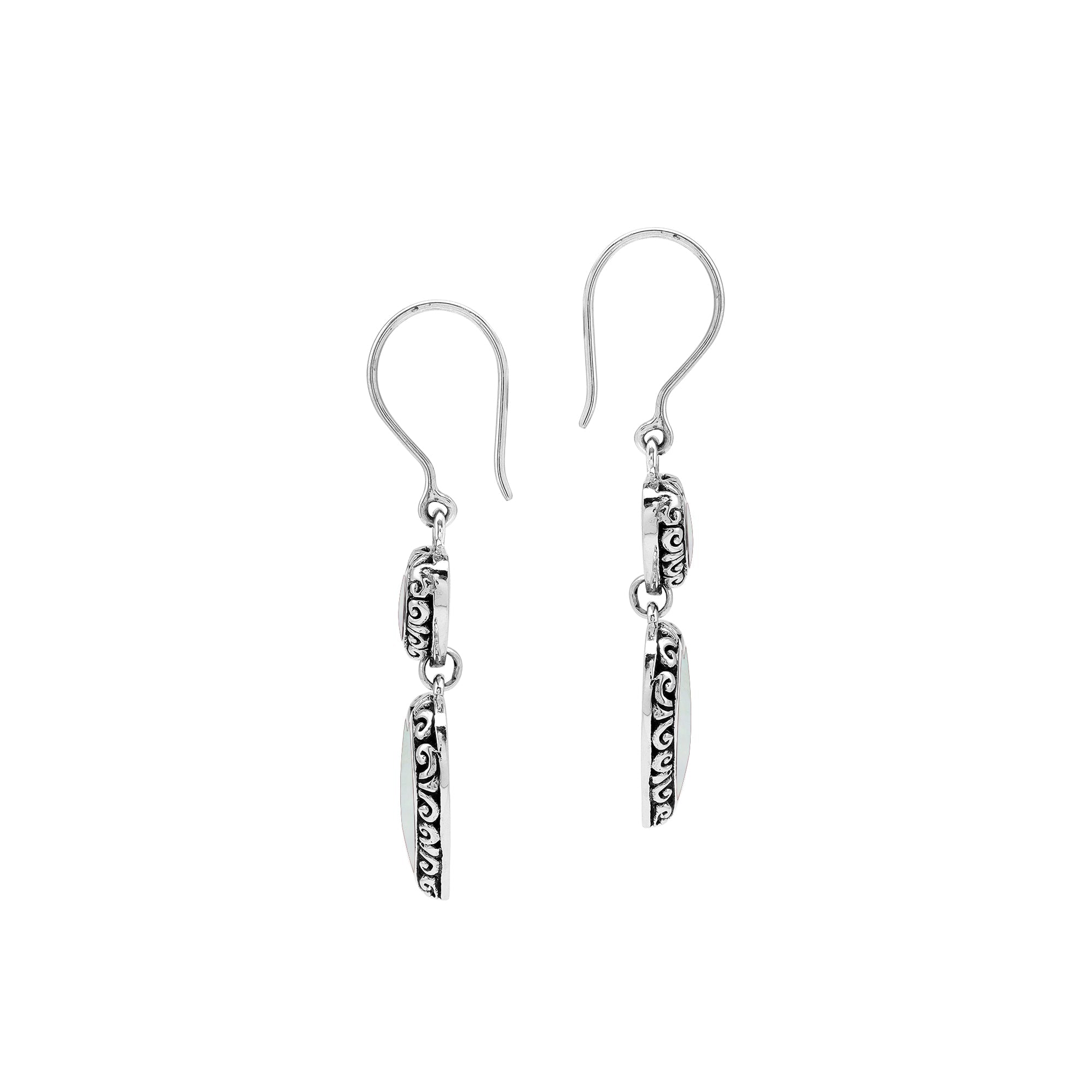 AE-7038-MOP Sterling Silver Heart Shape Earring With Mother Of Pearl