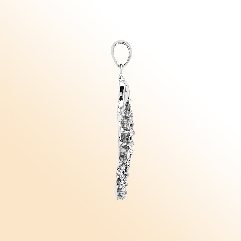 Sterling silver ocean-inspired seahorse pendant with black enamel inlay – handcrafted Bali jewelry
