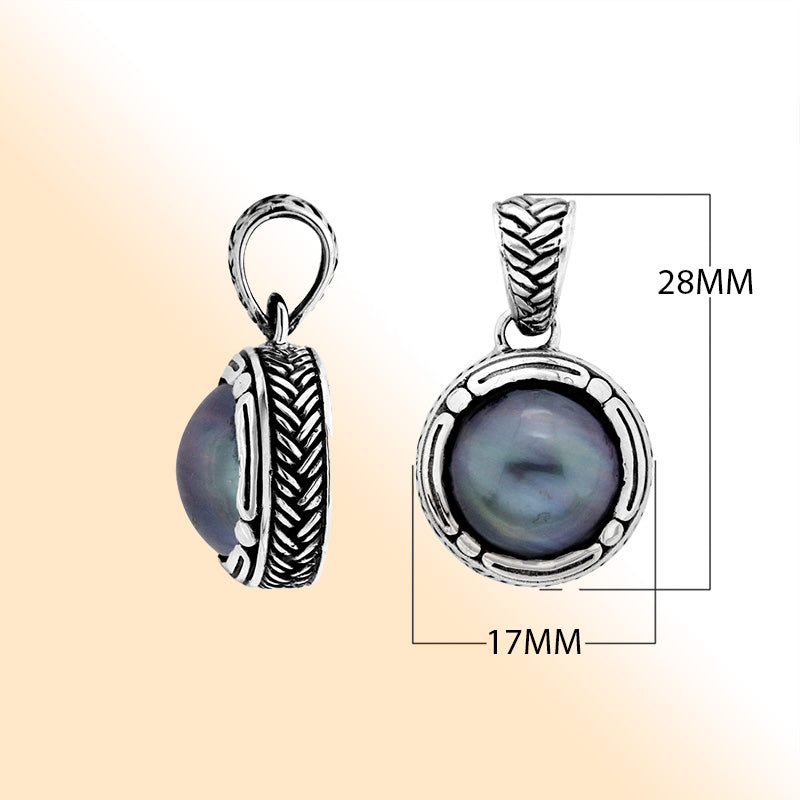 Sterling Silver Round Pendant With Gray Mabe Pearl And Antique Rope Detailing
