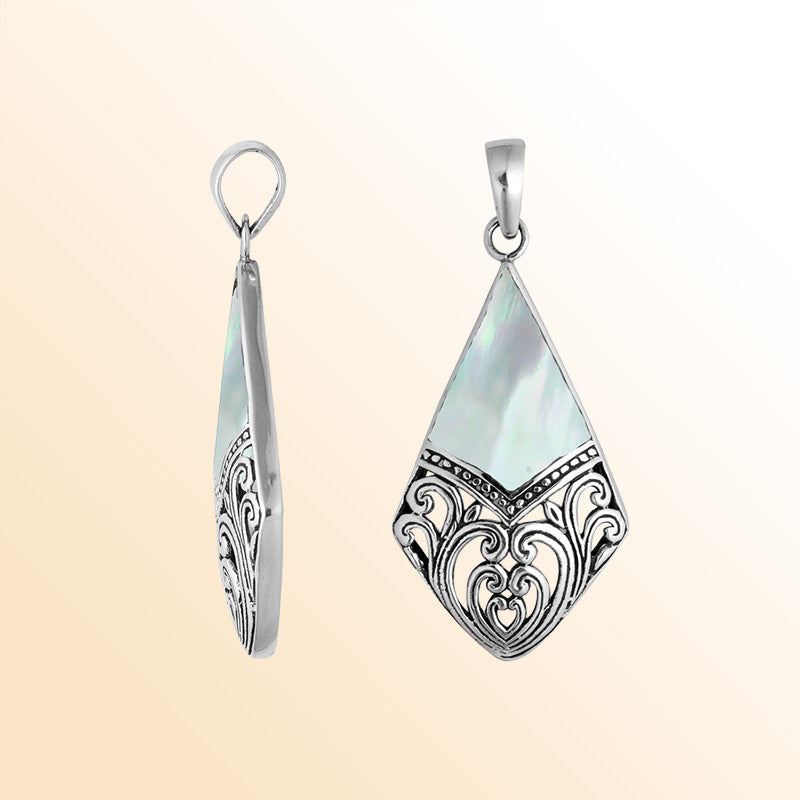 925 Sterling Silver Artistic Diamond Pendant Featuring Mother Of Pearl