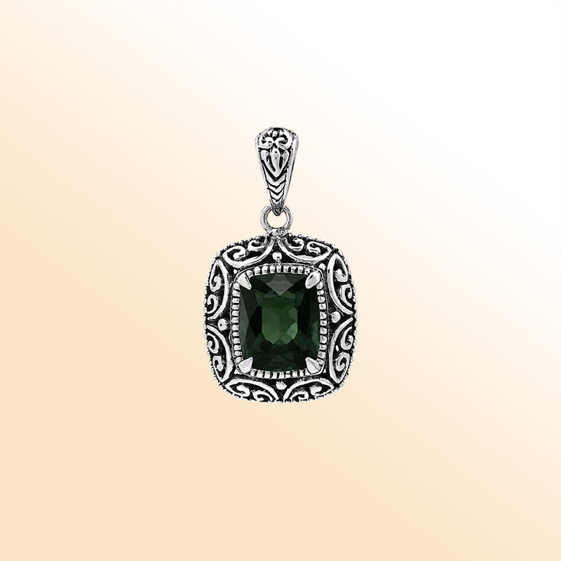 Vintage sterling silver Green Quartz pendant with handcrafted Balinese artisan detailing