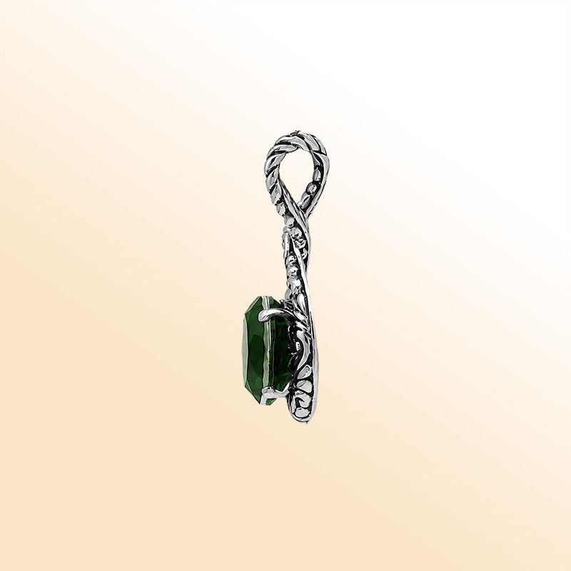 Vintage sterling silver Green Quartz round cut pendant with handcrafted Balinese detailing