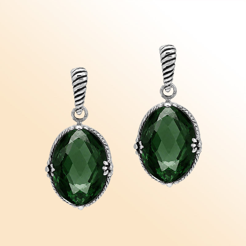 Vintage sterling silver Green Quartz oval pendant with handcrafted Balinese detailing
