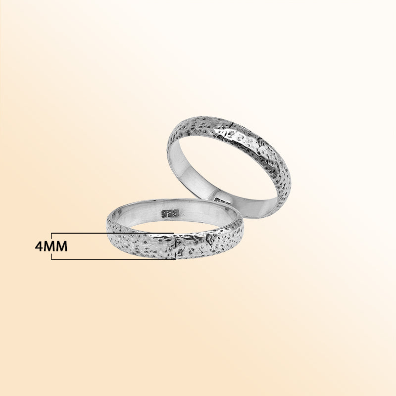 Sterling silver hammered texture band ring, handcrafted unisex 925 silver minimalist jewelry for men and women, perfect for everyday wear or stacking.