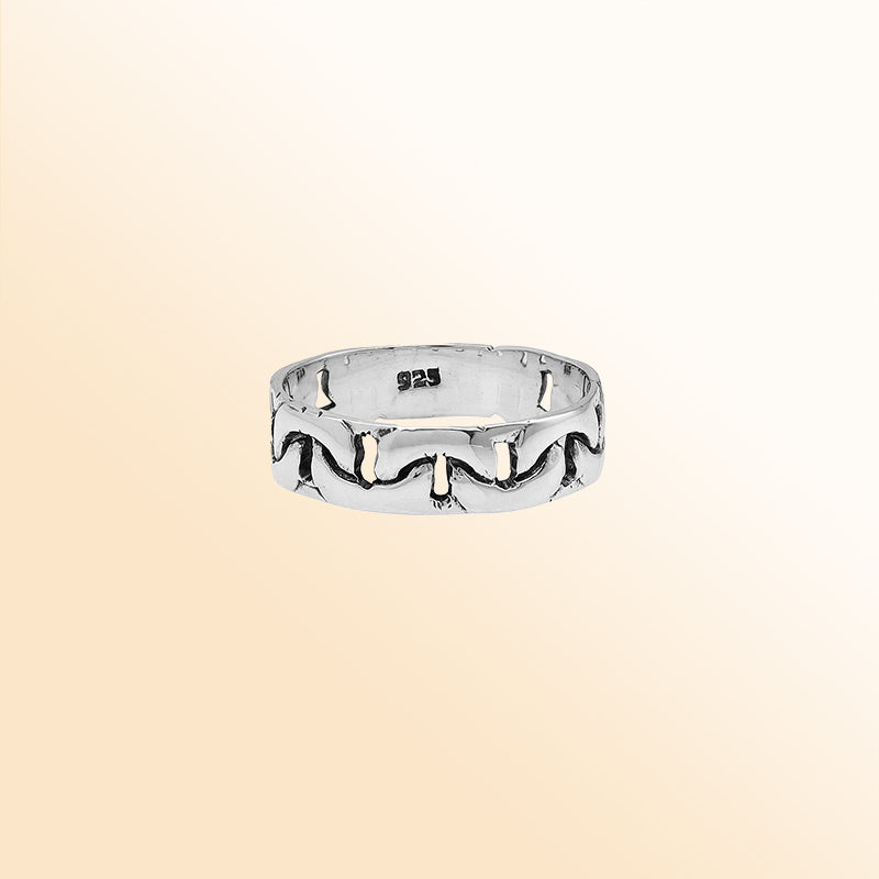 Sterling silver band ring with wavy oxidized pattern, handcrafted unisex 925 silver jewelry for men and women, perfect for everyday wear or gifting.