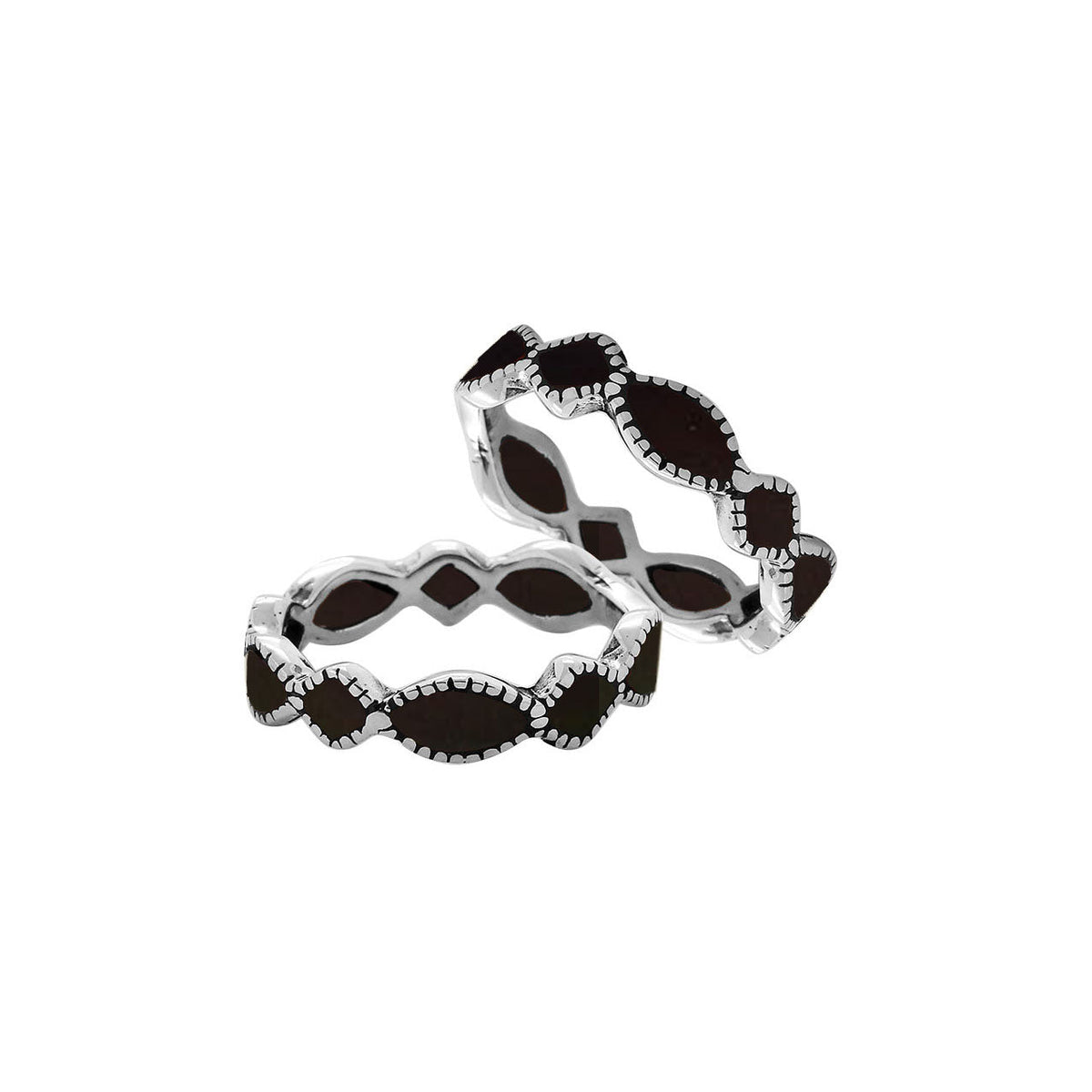Elegant sterling silver Black Shell wave band ring with Balinese handcrafted detailing