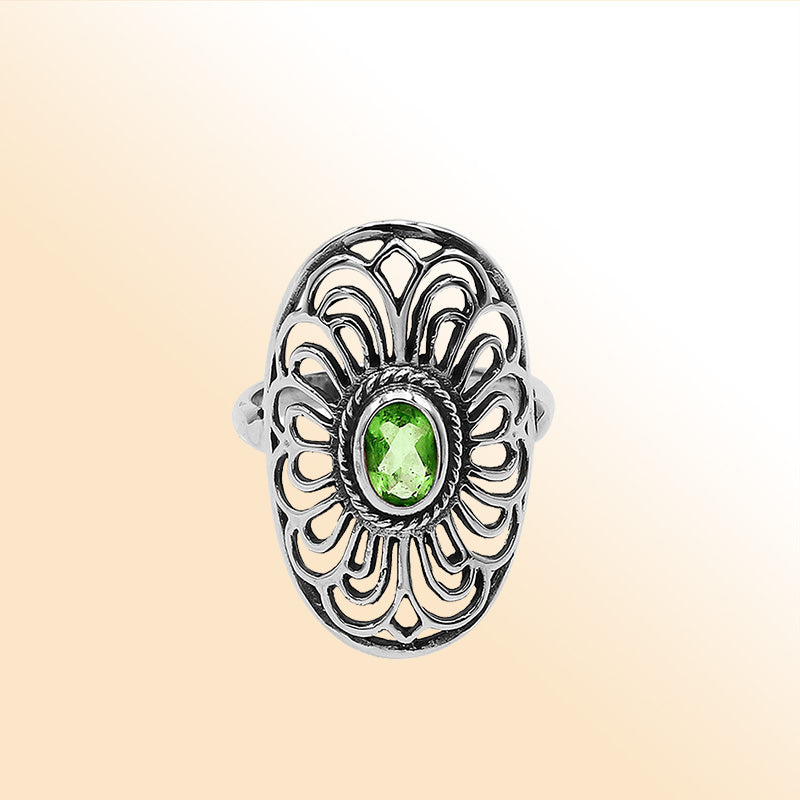 Balinese Silver Oval Shape Ring With Peridot Quartz And Handcrafted Detailing