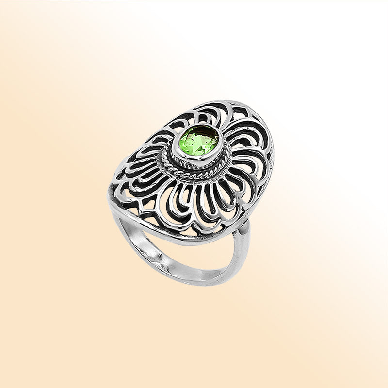 Balinese Silver Oval Shape Ring With Peridot Quartz And Handcrafted Detailing