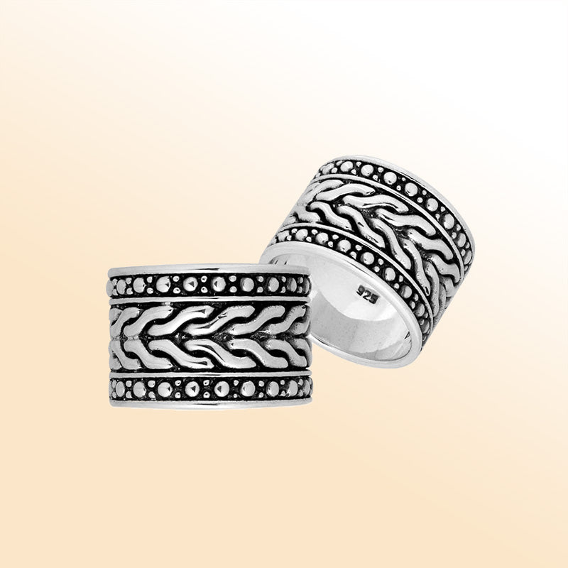 Handcrafted Sterling Silver Beautiful Pretty Designer Round Shape Oxidized Ring From Bali.