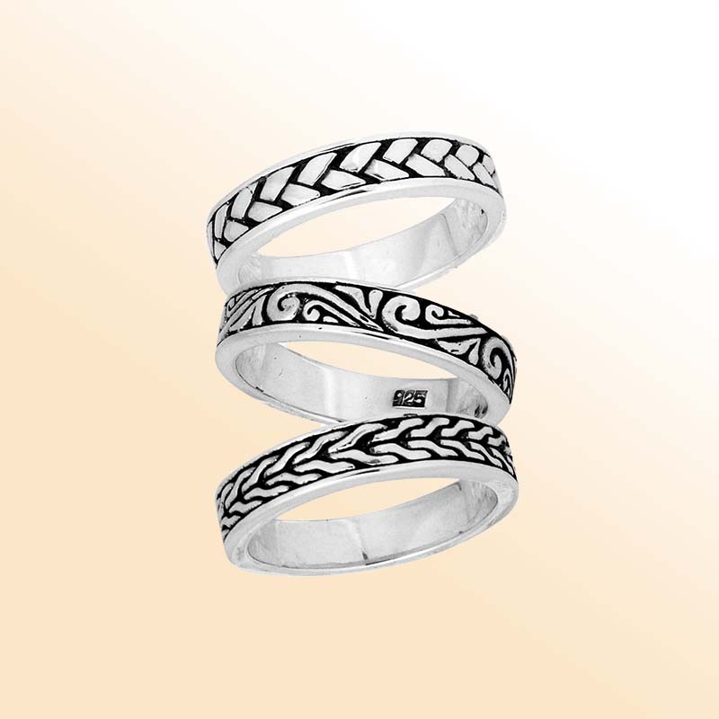 Handcrafted Sterling Silver Elegant Lovely Pretty Designer Round Ring From Bali.