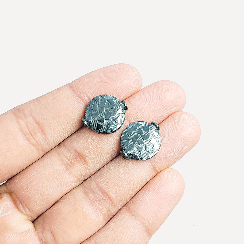 Handcrafted black rhodium overlay copper round disc connector from India for jewelry making