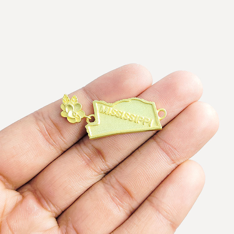 18K Gold Overlay Over Copper Mississippi state outline pendant with engraved name and floral drop, handcrafted in India