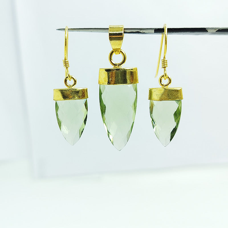 Green Amethyst Quartz spear-cut pendant and earrings with 18K gold overlay over copper and gold-polished caps.