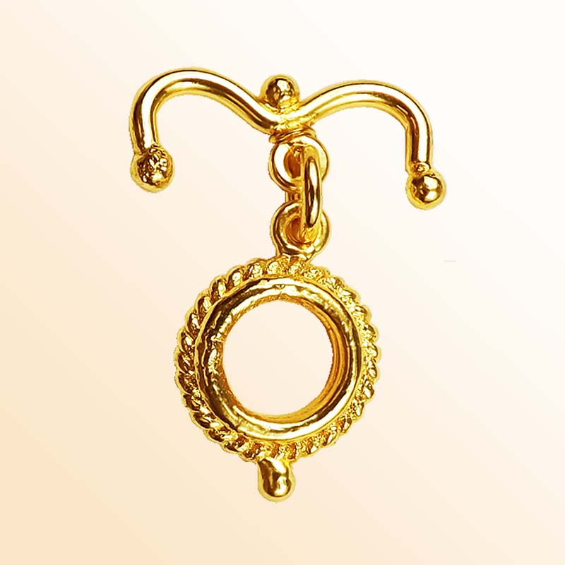 Handmade 18K gold overlay toggle clasp with polished rope-textured ring and curved bar, crafted in India for jewelry making