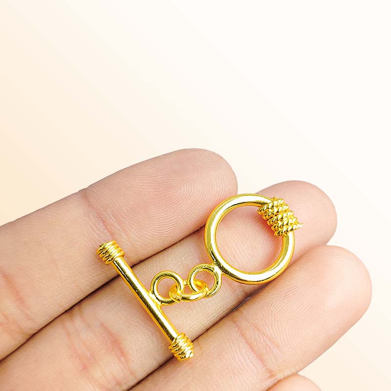 Handmade 18K gold overlay toggle clasp with polished round ring and rope wrap detail, crafted in India for bracelets and necklaces