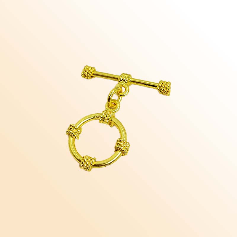 Handmade 18K gold overlay toggle clasp with polished circular ring and rope wrap bar detail, crafted in India for bracelets and necklaces