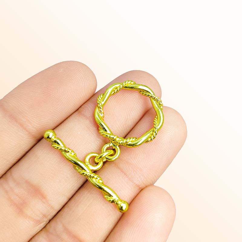 Handmade 18K gold overlay toggle clasp with polished twisted hexagon rope ring and bar, crafted in India for bracelets and necklaces