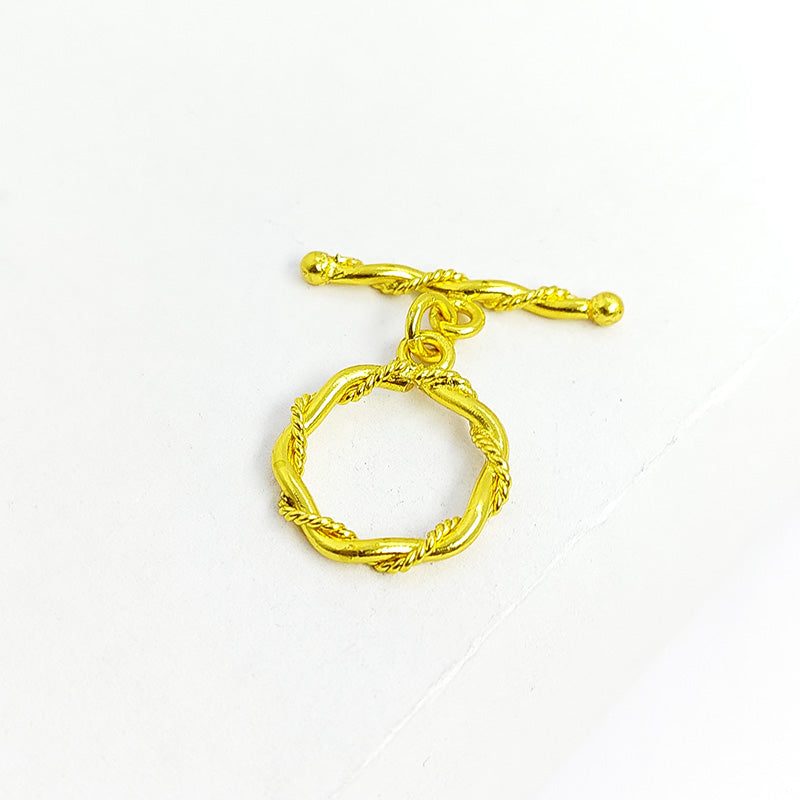 Handmade 18K gold overlay toggle clasp with polished twisted hexagon rope ring and bar, crafted in India for bracelets and necklaces