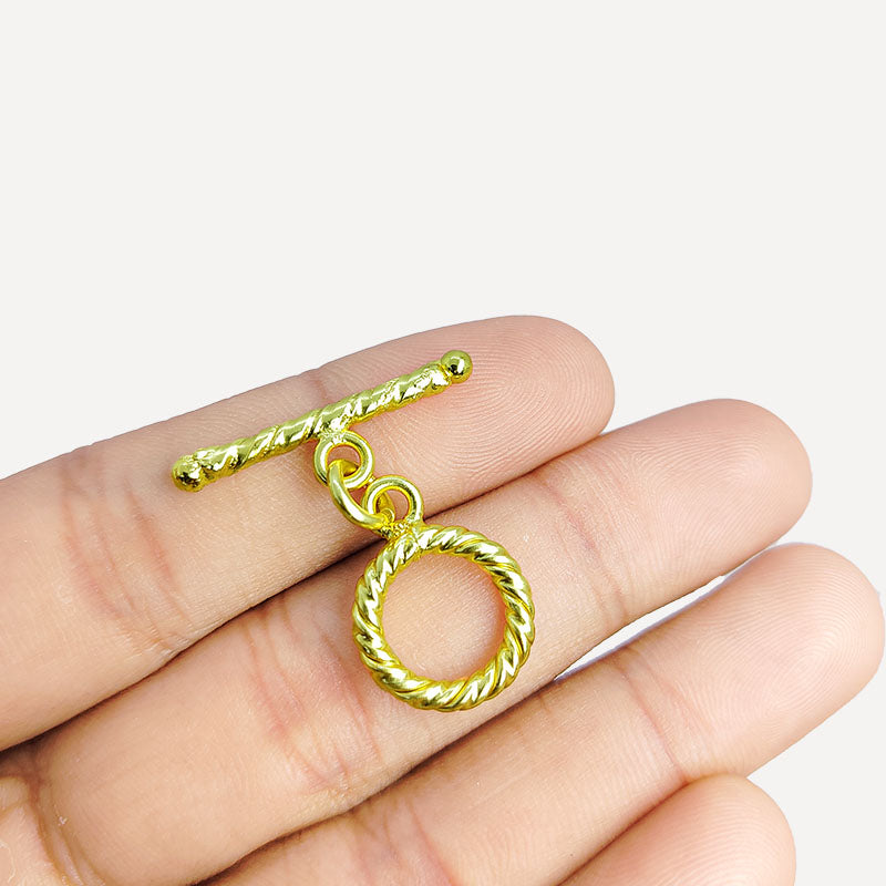 Handmade 18K gold overlay toggle clasp with polished rope-style ring and twisted bar, crafted in India for bracelets and necklaces