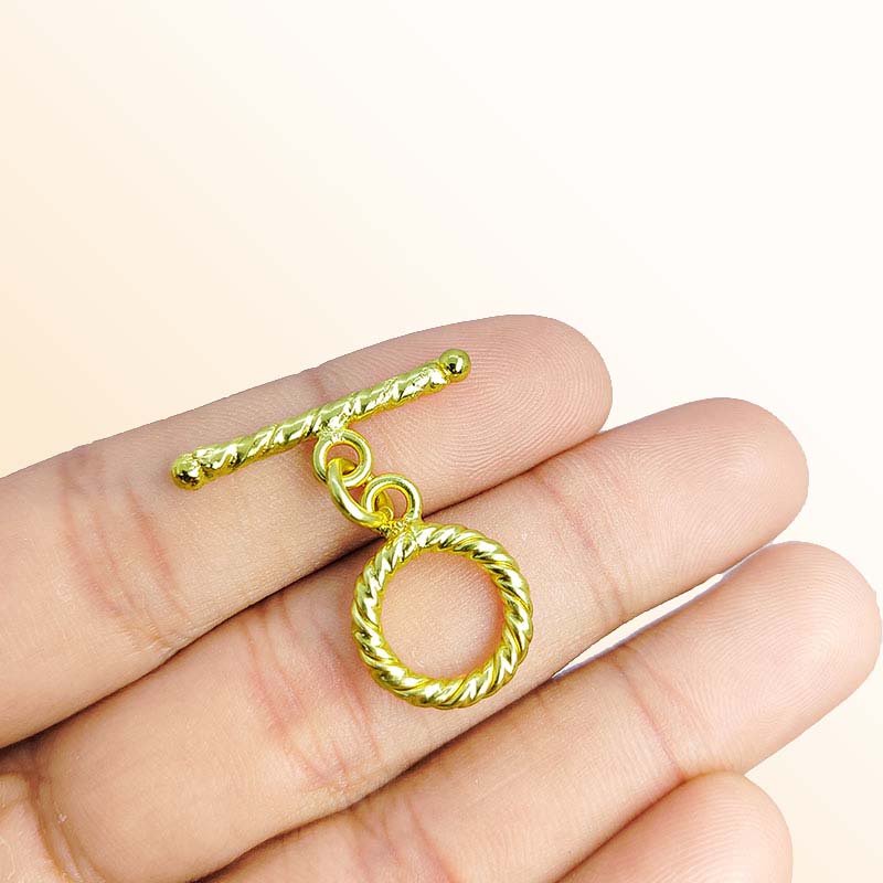 Handmade 18K gold overlay toggle clasp with polished rope-style ring and twisted bar, crafted in India for bracelets and necklaces