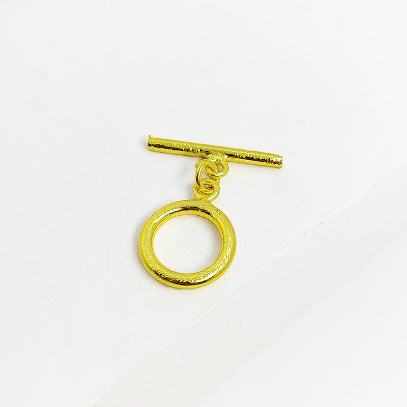 Handmade 18K Gold Overlay Textured Round Toggle Clasp with golden finish for necklaces and bracelets