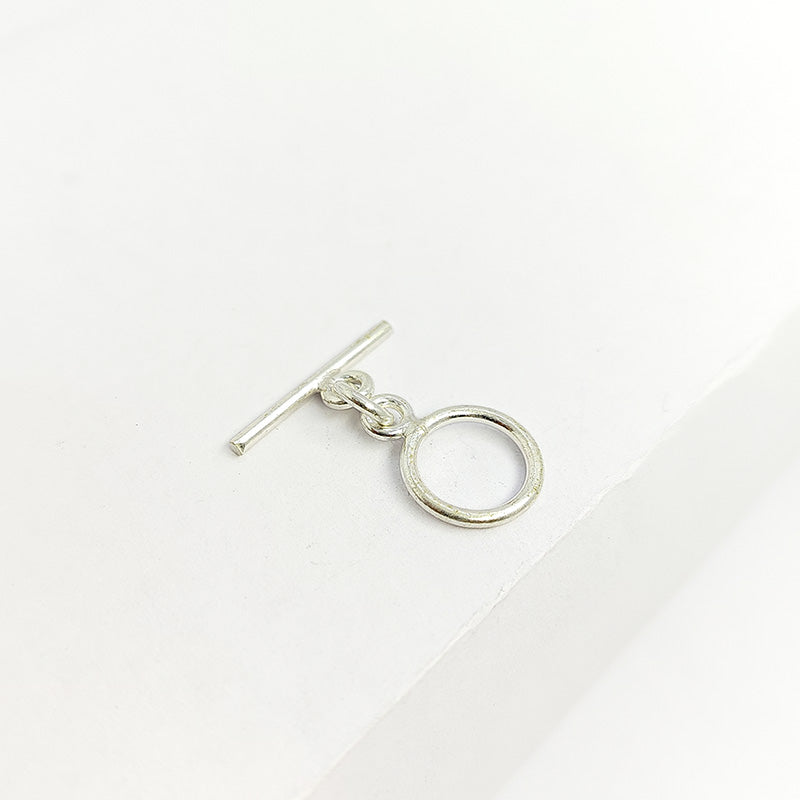 Handcrafted Silver Overlay smooth round toggle clasp – classic jewelry connector for bracelets and necklaces.