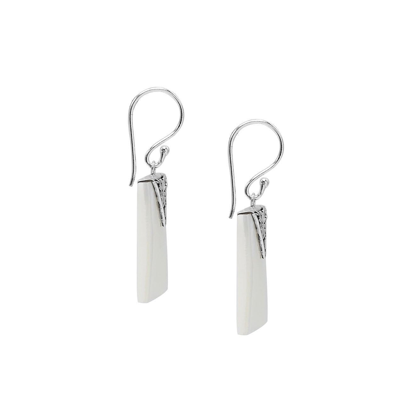 AE-1182-MOP Sterling Silver Square Shape Earring With Mother Of Pearl Jewelry Bali Designs Inc 