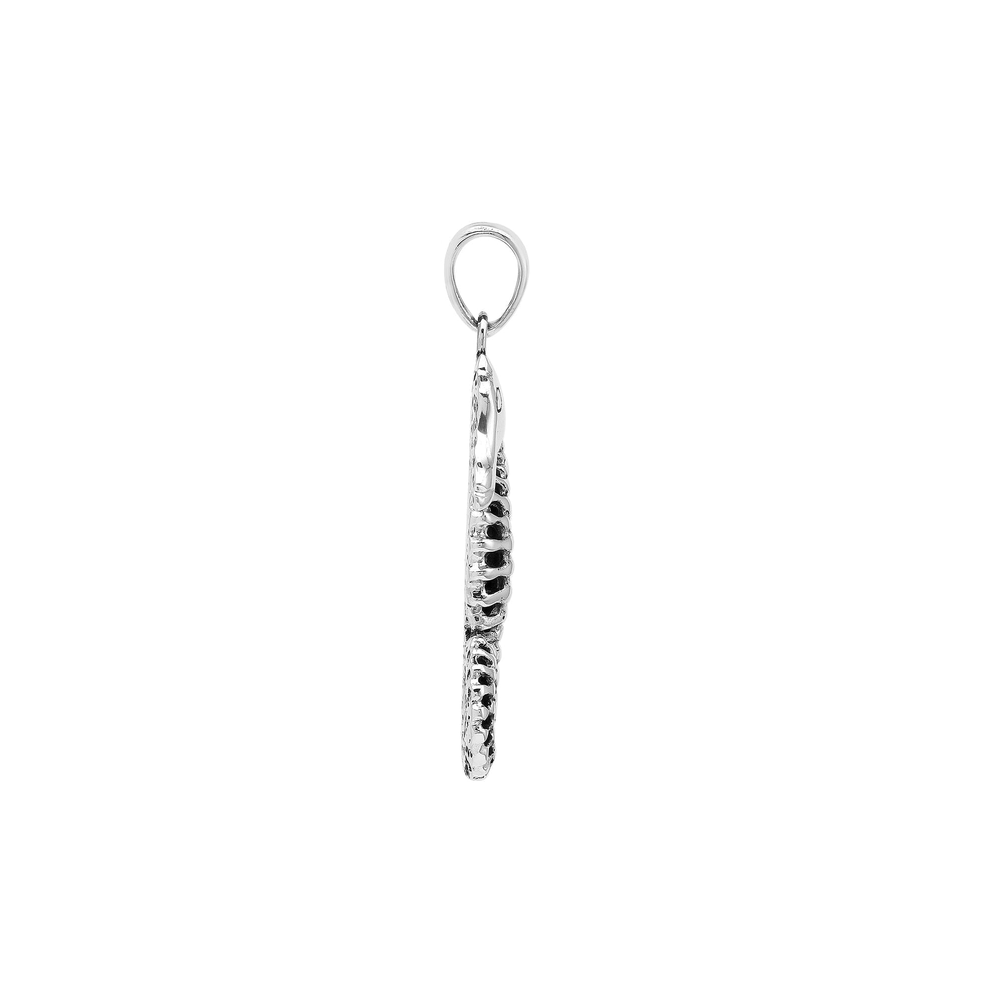 Sterling silver seahorse pendant, handcrafted in Bali with detailed ocean-inspired design – wholesale plain silver jewelry supplier.