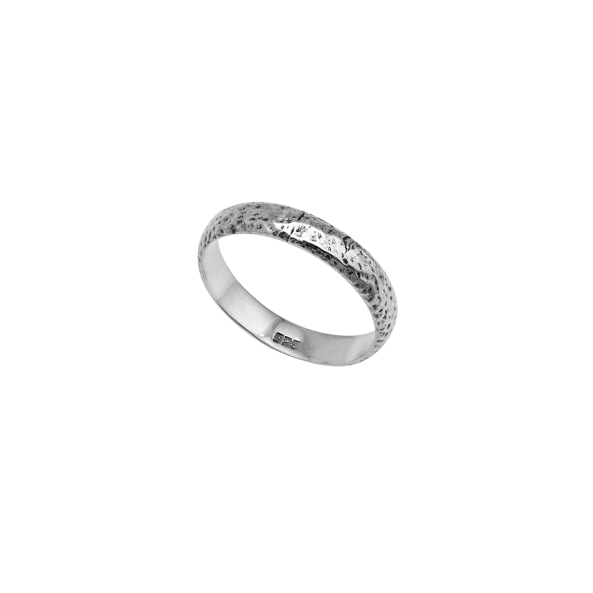 Sterling silver hammered texture band ring, handcrafted unisex 925 silver minimalist jewelry for men and women, perfect for everyday wear or stacking.