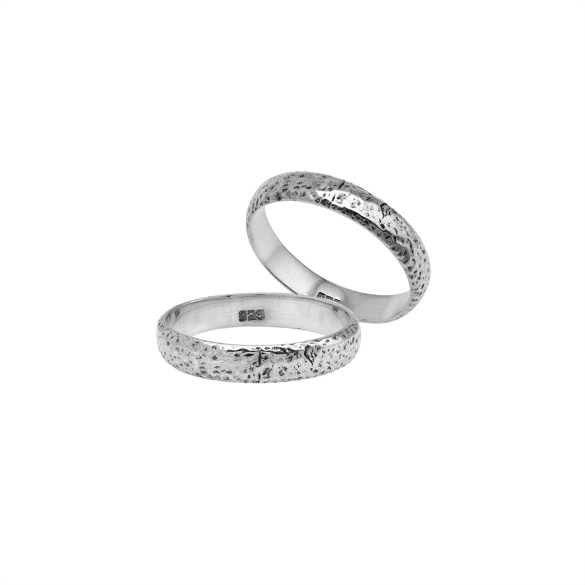 Sterling silver hammered texture band ring, handcrafted unisex 925 silver minimalist jewelry for men and women, perfect for everyday wear or stacking.