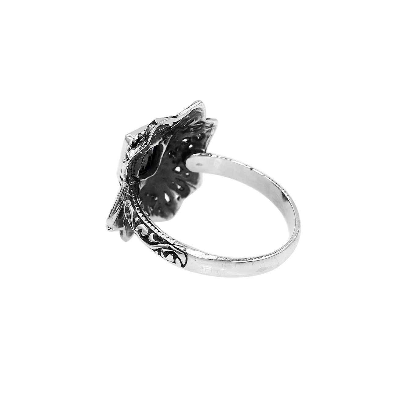 Sterling Silver Balinese Handcrafted Ring With Black Onyx Quartz And Designer Detailing
