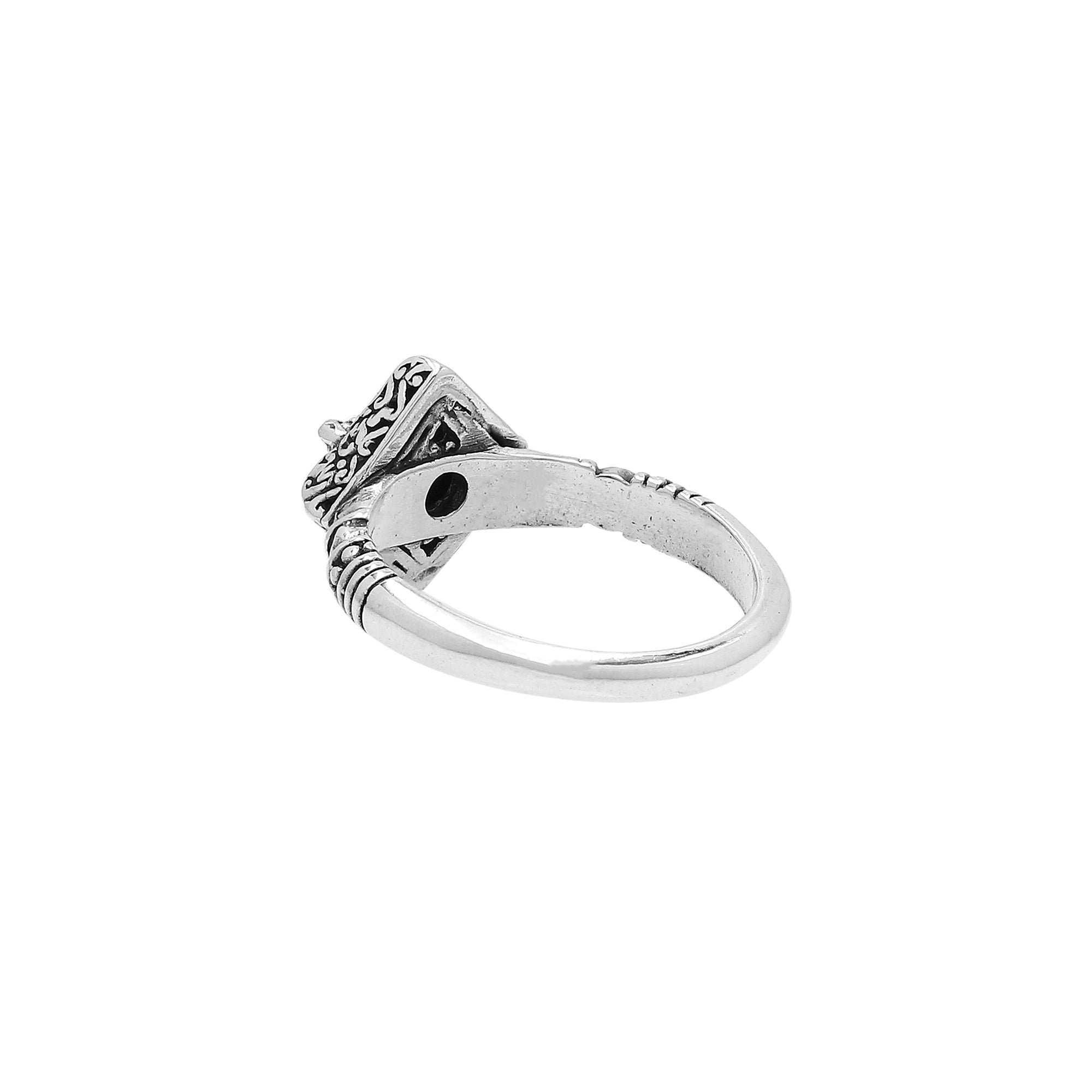 Elegant Sterling Silver Diamond Shape Garnet Quartz Ring With Balinese Design